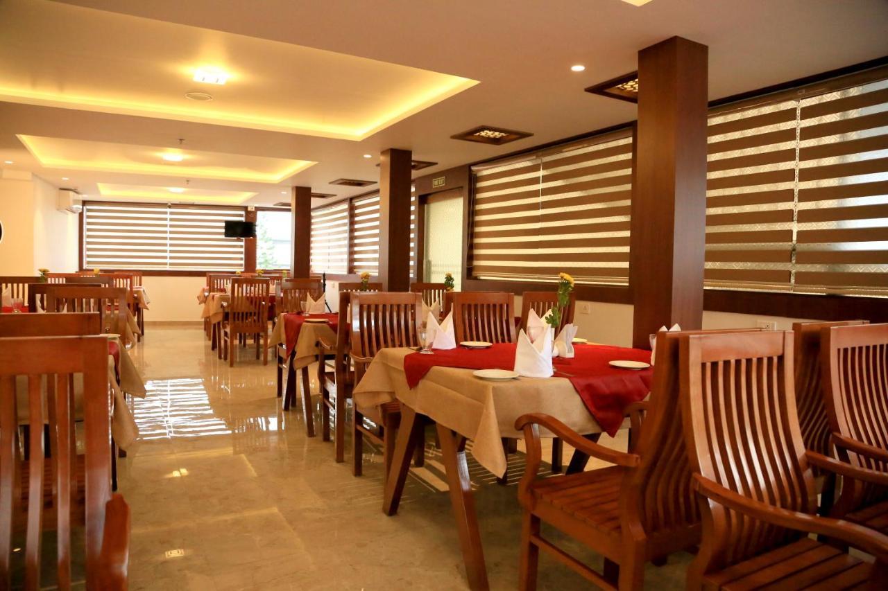 Hotel Victoria International Kattappana 외부 사진
